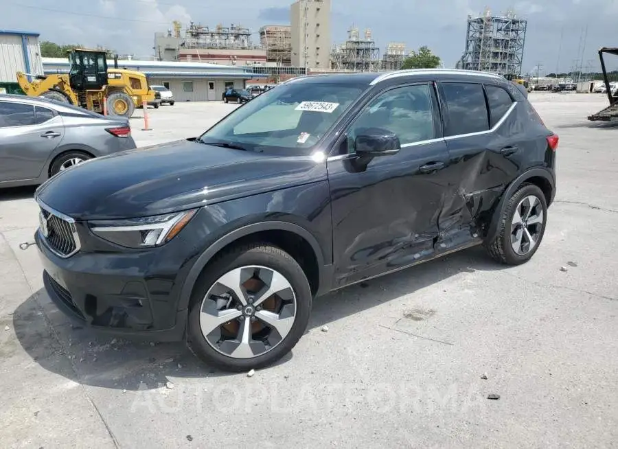 VOLVO XC40 T4 2023 vin YV4L12UE9P2970582 from auto auction Copart