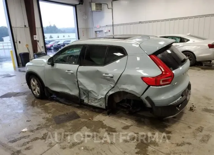 VOLVO XC40 T5 2019 vin YV4162XZ7K2021323 from auto auction Copart