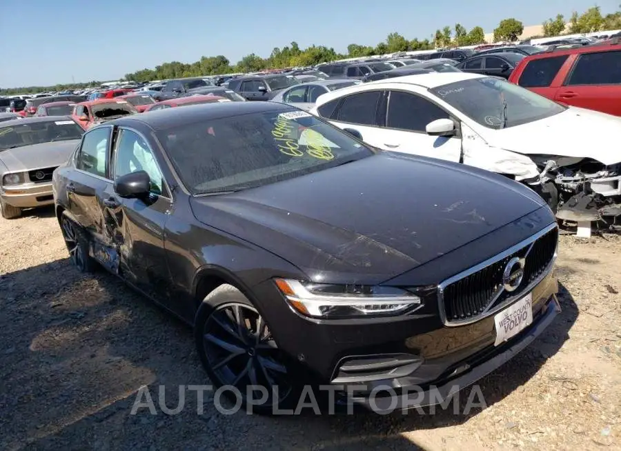 VOLVO S90 T5 MOM 2018 vin LVY982MK0JP036571 from auto auction Copart