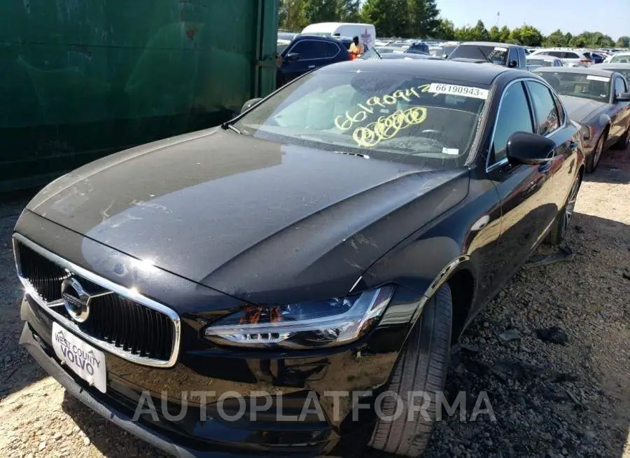 VOLVO S90 T5 MOM 2018 vin LVY982MK0JP036571 from auto auction Copart