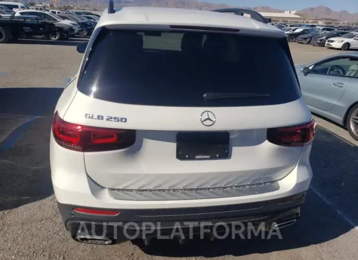 MERCEDES-BENZ GLB 250 2022 vin W1N4M4GB0NW240764 from auto auction Copart