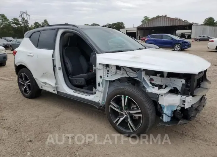 VOLVO XC40 T5 R- 2022 vin YV4162UM9N2723088 from auto auction Copart