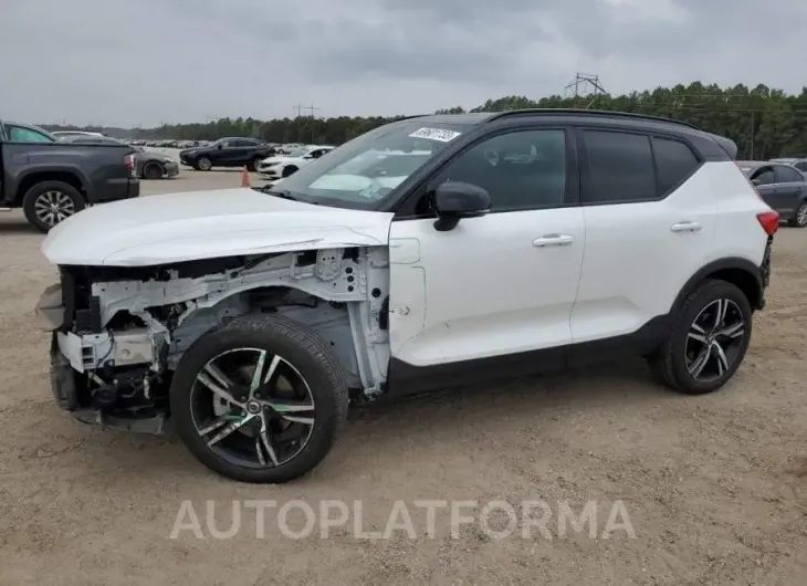 VOLVO XC40 T5 R- 2022 vin YV4162UM9N2723088 from auto auction Copart