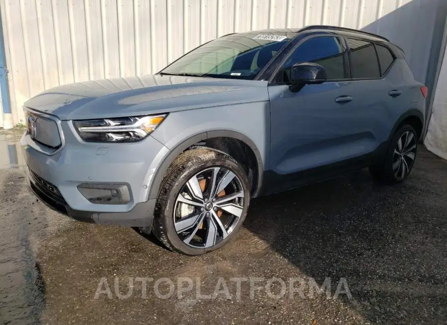 VOLVO XC40 P8 RE 2022 vin YV4ED3UBXN2707784 from auto auction Copart