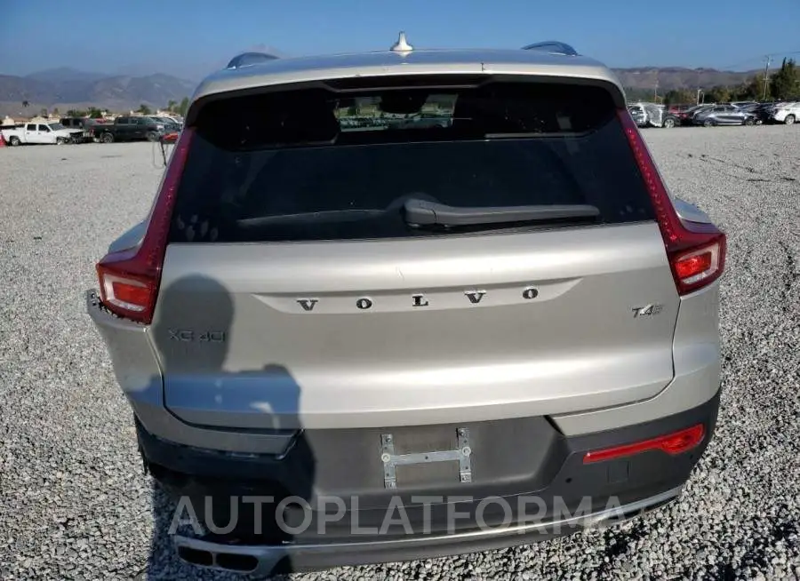 VOLVO XC40 T4 IN 2019 vin YV4AC2HL2K2064504 from auto auction Copart