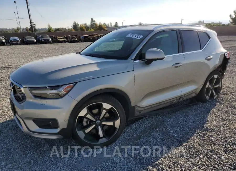 VOLVO XC40 T4 IN 2019 vin YV4AC2HL2K2064504 from auto auction Copart