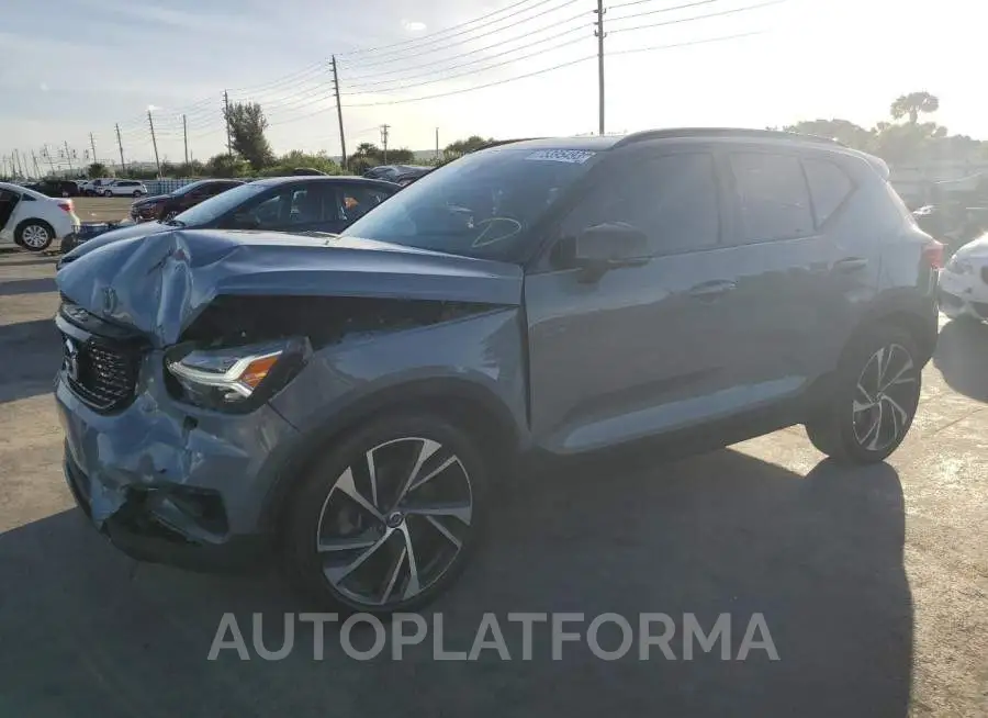 VOLVO XC40 T5 R- 2021 vin YV4162UM4M2526683 from auto auction Copart