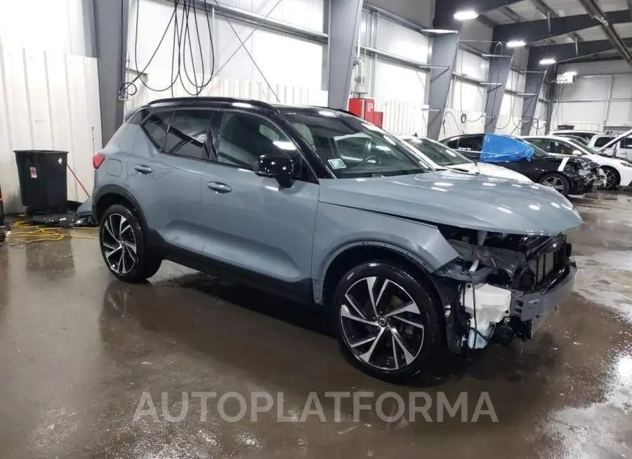 VOLVO XC40 T5 R- 2020 vin YV4162UM0L2187189 from auto auction Copart