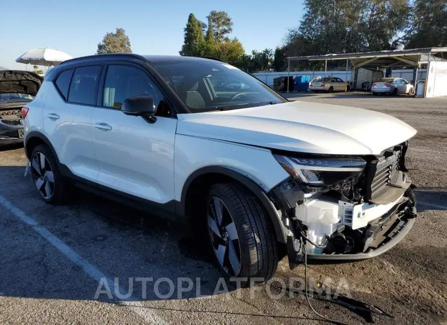 VOLVO XC40 RECHA 2023 vin YV4ED3UM5P2982340 from auto auction Copart