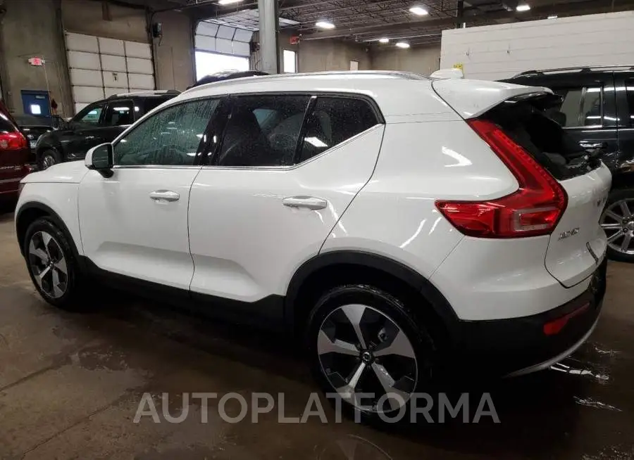 VOLVO XC40 CORE 2024 vin YV4L12UK4R2202324 from auto auction Copart