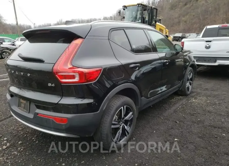 VOLVO XC40 CORE 2023 vin YV4K92HK1P2963565 from auto auction Copart