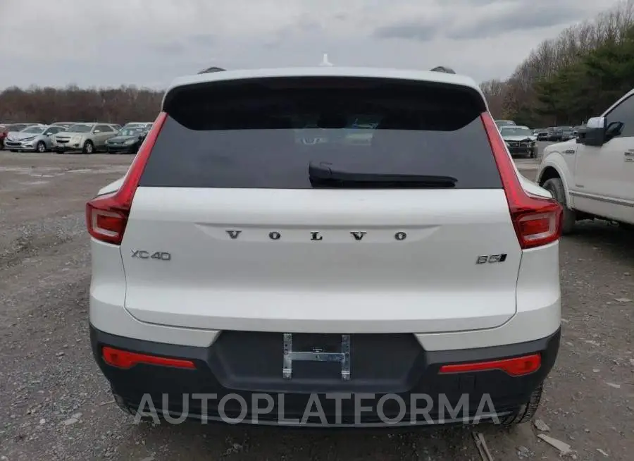 VOLVO XC40 PLUS 2023 vin YV4L12UW0P2951007 from auto auction Copart