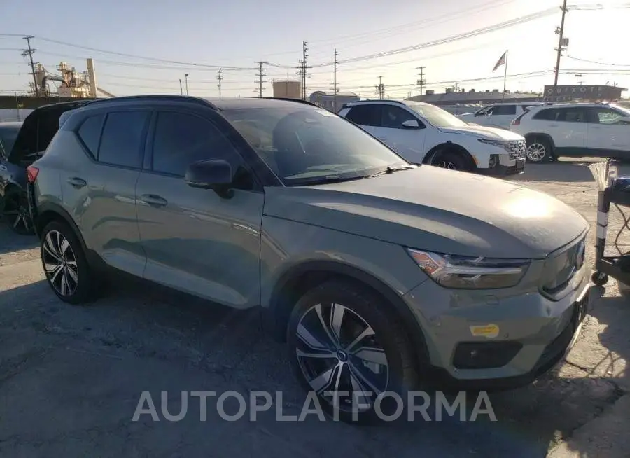 VOLVO XC40 RECHA 2021 vin YV4ED3UR0M2440635 from auto auction Copart