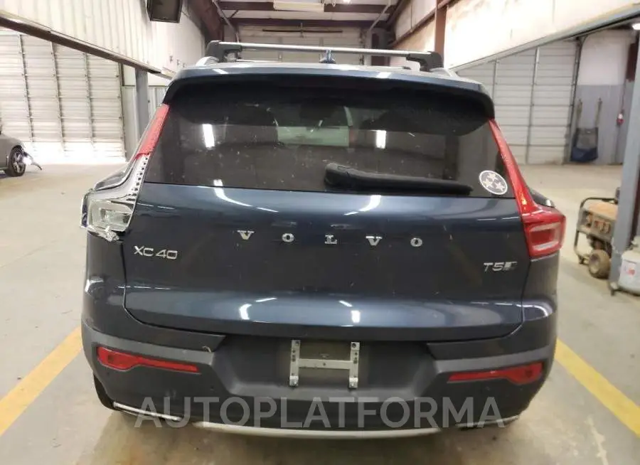 VOLVO XC40 T5 IN 2020 vin YV4162UL2L2201116 from auto auction Copart