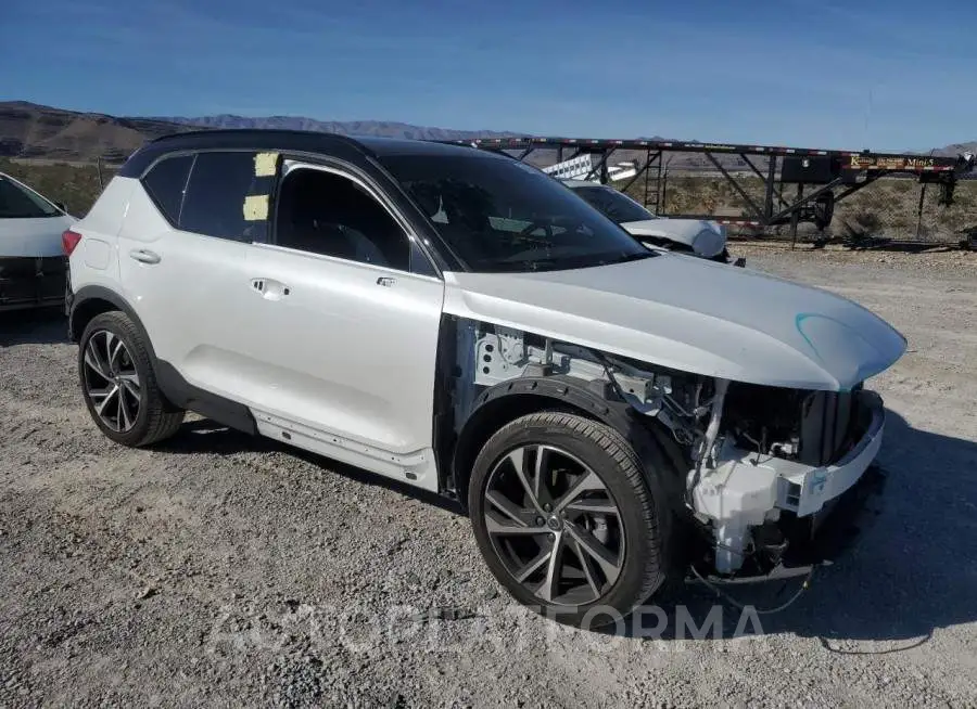 VOLVO XC40 T5 R- 2022 vin YV4162UM0N2757355 from auto auction Copart