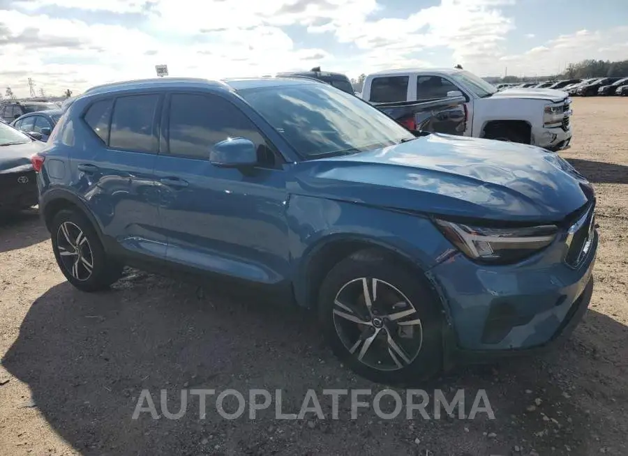 VOLVO XC40 CORE 2023 vin YV4K92HK3P2090790 from auto auction Copart