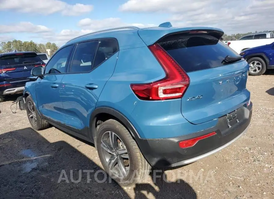 VOLVO XC40 CORE 2023 vin YV4K92HK3P2090790 from auto auction Copart