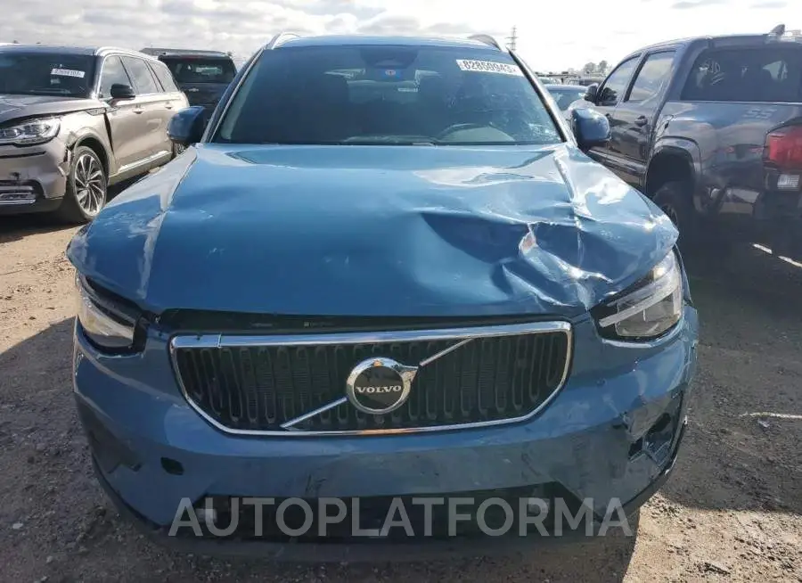 VOLVO XC40 CORE 2023 vin YV4K92HK3P2090790 from auto auction Copart