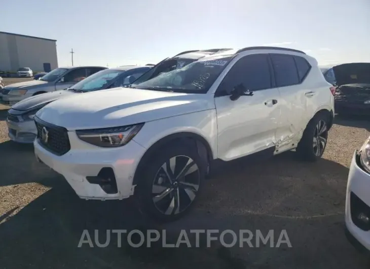 VOLVO XC40 ULTIM 2023 vin YV4L12UX0P2020192 from auto auction Copart