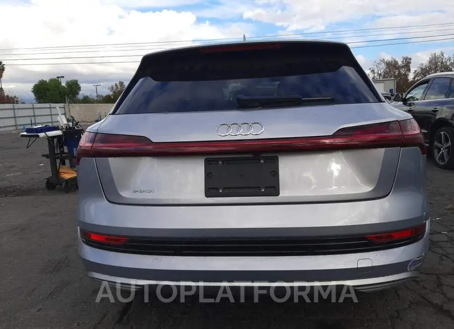 AUDI E-TRON PRE 2019 vin WA1VABGE3KB008787 from auto auction Copart