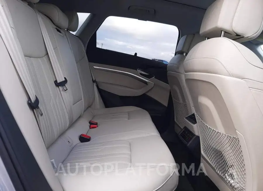 AUDI E-TRON PRE 2019 vin WA1VABGE3KB008787 from auto auction Copart