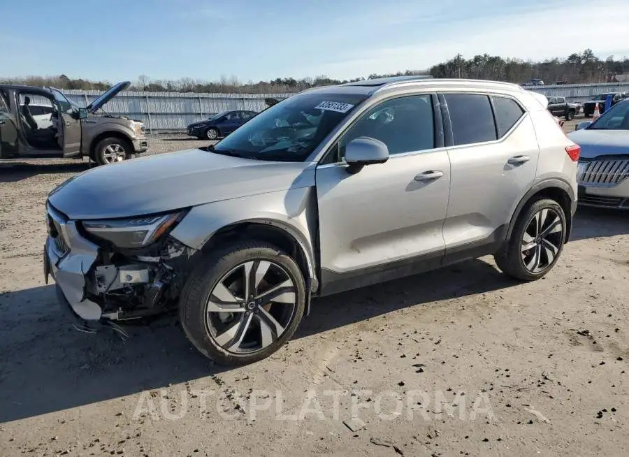 VOLVO XC40 ULTIM 2023 vin YV4L12UA6P2939349 from auto auction Copart