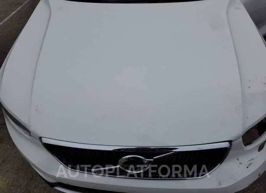 VOLVO XC40 T4 MO 2020 vin YV4AC2HK6L2259014 from auto auction Copart