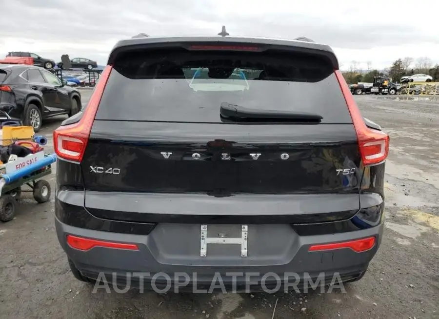 VOLVO XC40 T5 R- 2021 vin YV4162UM6M2492911 from auto auction Copart