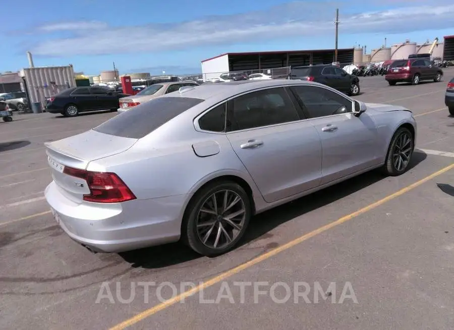 VOLVO S90 2018 vin LVY982MK0JP035985 from auto auction Iaai