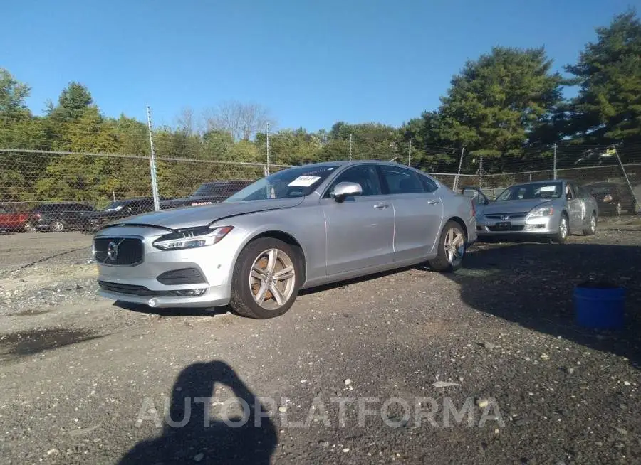 VOLVO S90 2018 vin LVY982MK8JP015497 from auto auction Iaai