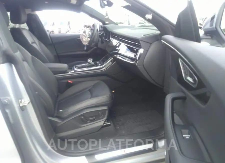 AUDI Q8 2021 vin WA1EVAF10MD029729 from auto auction Iaai