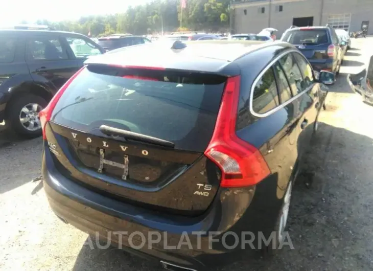 VOLVO V60 2015 vin YV1612SB3F1211580 from auto auction Iaai