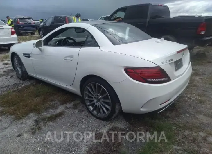 MERCEDES-BENZ SLC 2017 vin WDDPK3JA7HF144709 from auto auction Iaai