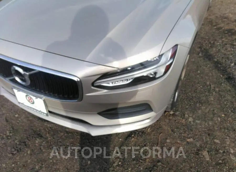 VOLVO S90 2018 vin LVY982MK9JP025746 from auto auction Iaai