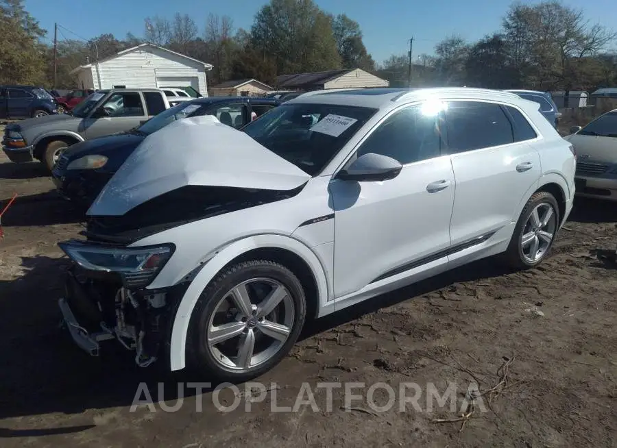 AUDI E-TRON 2019 vin WA1LAAGE9KB022324 from auto auction Iaai