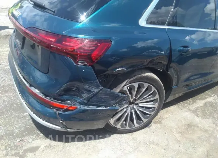 AUDI E-TRON 2019 vin WA1VABGE8KB010180 from auto auction Iaai