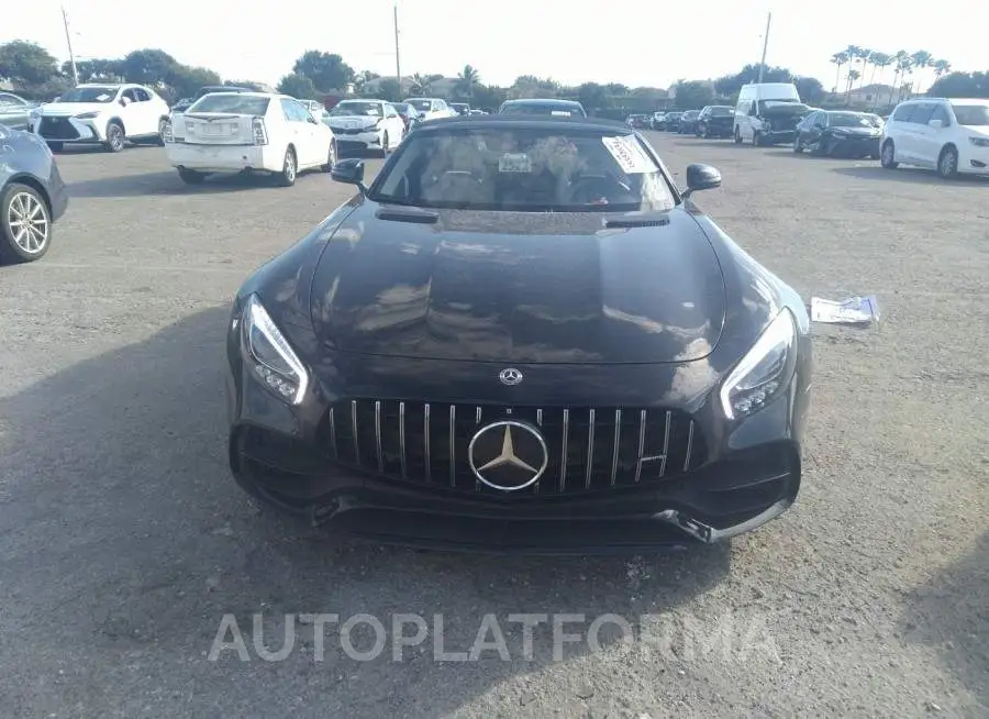 MERCEDES-BENZ AMG GT 2019 vin WDDYK8AA9KA023539 from auto auction Iaai