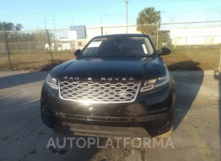 LAND ROVER RANGE ROVER VELAR 2018 vin SALYB2RX1JA708237 from auto auction Iaai