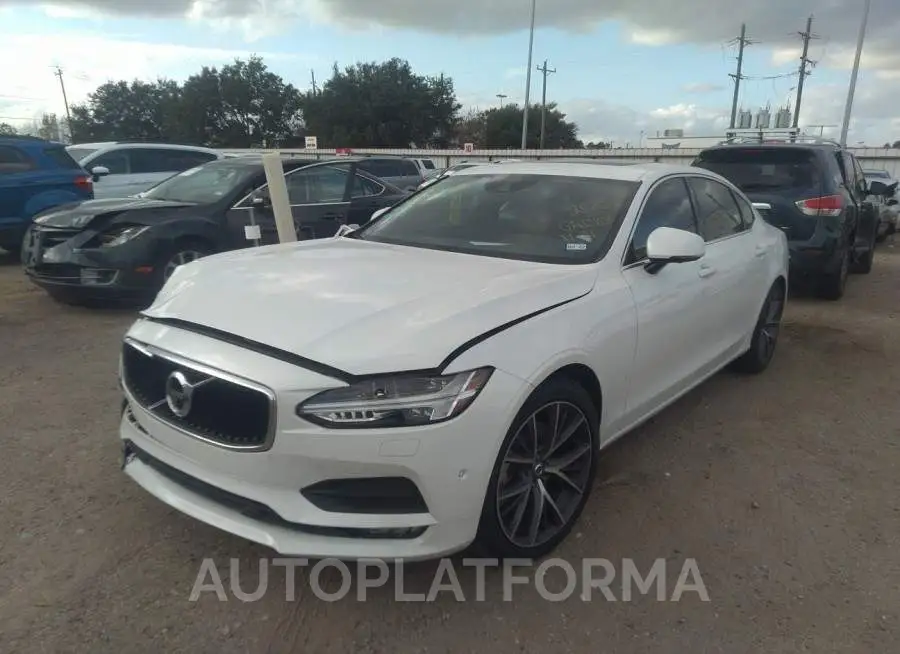 VOLVO S90 2018 vin LVY982MK8JP035717 from auto auction Iaai