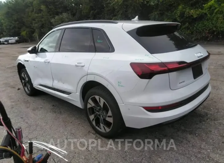 AUDI E-TRON 2021 vin WA1AAAGE5MB010276 from auto auction Iaai