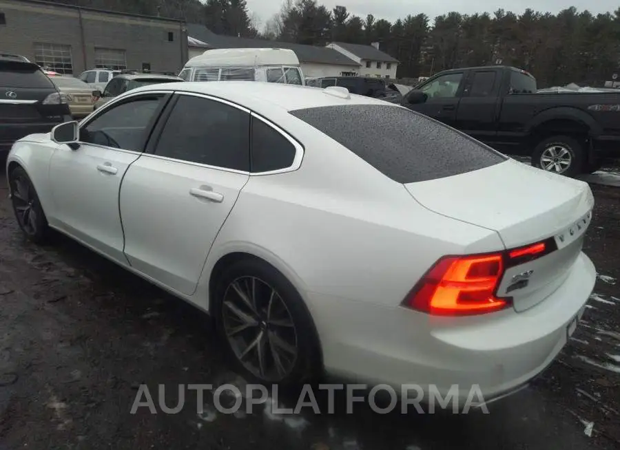 VOLVO S90 2017 vin YV1A22MK6H1015950 from auto auction Iaai