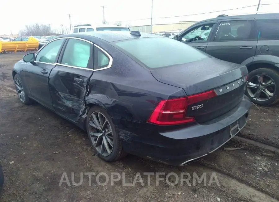 VOLVO S90 2017 vin YV1A22MKXH1012050 from auto auction Iaai