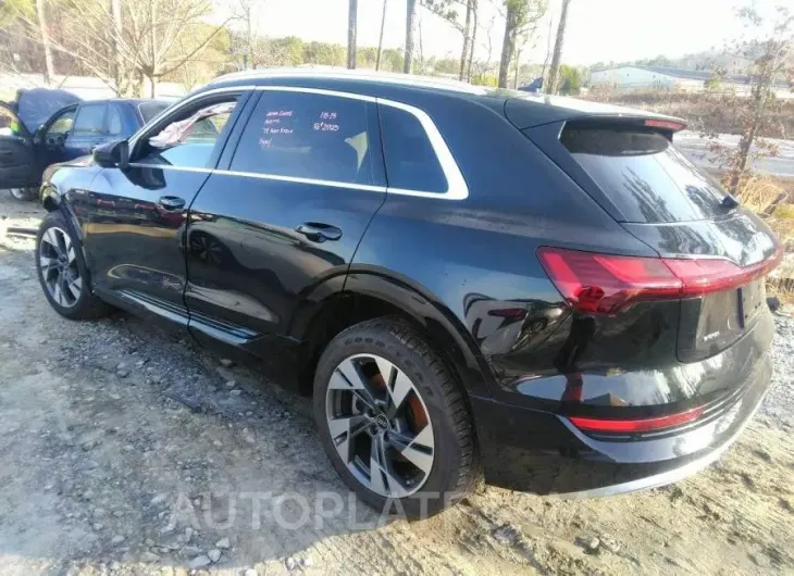 AUDI E-TRON 2022 vin WA1LAAGE5NB028612 from auto auction Iaai