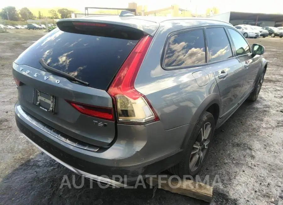 VOLVO V90 CROSS COUNTRY 2017 vin YV4A22NL4H1004438 from auto auction Iaai