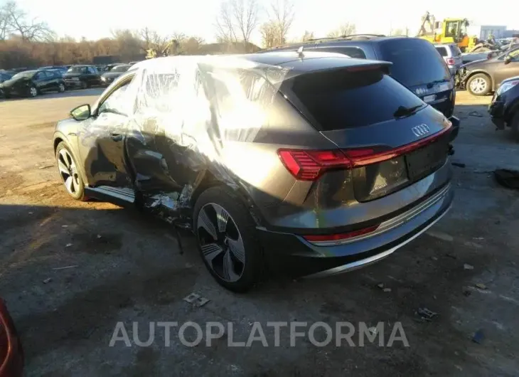 AUDI E-TRON 2019 vin WA1VAAGE6KB007675 from auto auction Iaai