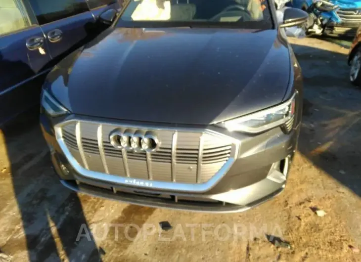 AUDI E-TRON 2019 vin WA1VAAGE6KB007675 from auto auction Iaai