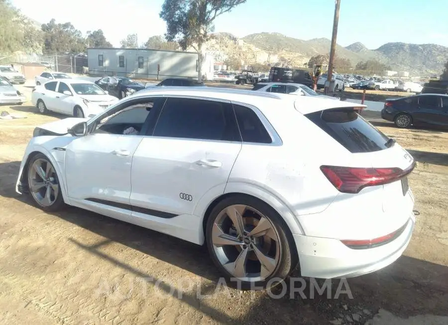 AUDI E-TRON 2019 vin WA1LAAGE0KB024575 from auto auction Iaai