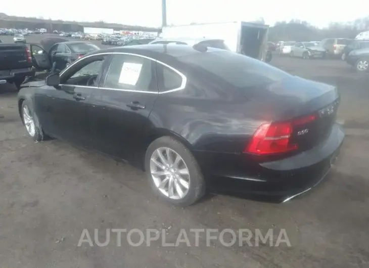 VOLVO S90 2017 vin YV1A22MK8H1003704 from auto auction Iaai