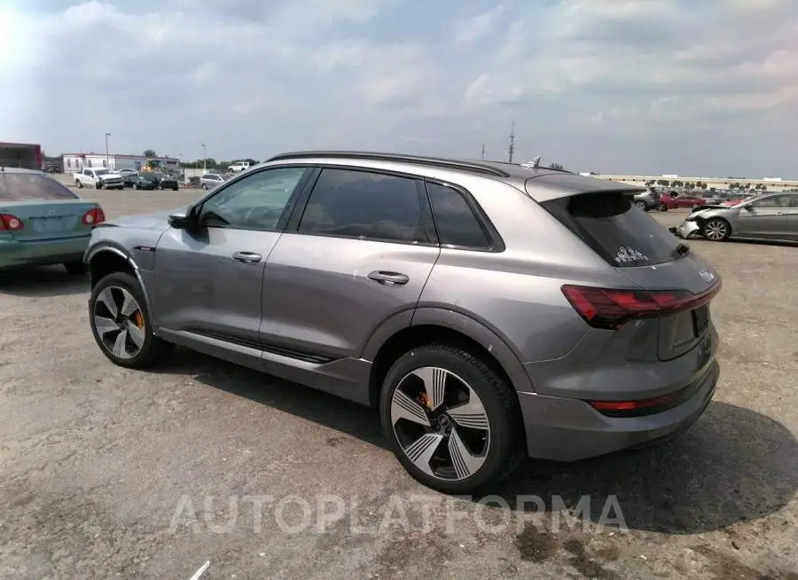 AUDI E-TRON 2022 vin WA1LAAGE2NB012285 from auto auction Iaai