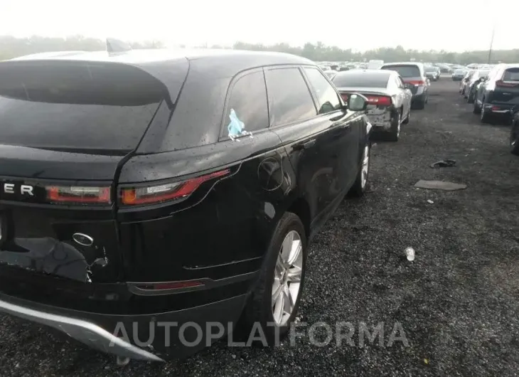 LAND ROVER RANGE ROVER VELAR 2018 vin SALYB2RV2JA725594 from auto auction Iaai